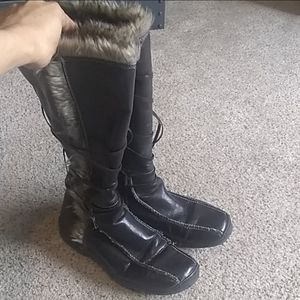 Sold!!! Sz 7 Journee Collection fur trim boots